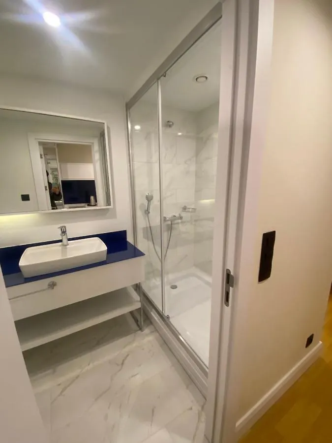 Orbi City Aparthotel Апартаменты