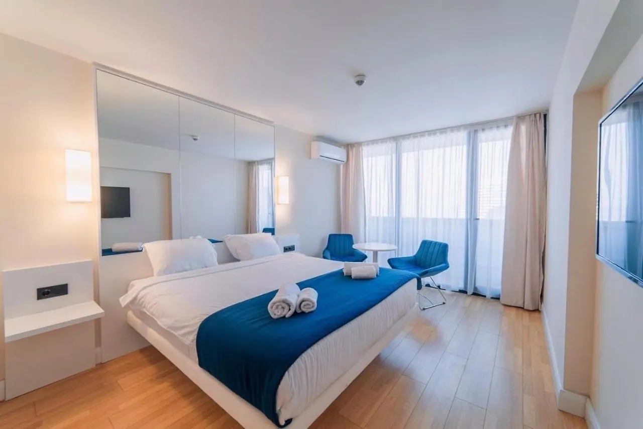 Апартаменты Orbi City Aparthotel